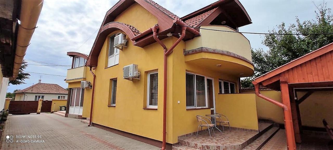 Fortuna Apartman Hajdúszoboszló Buitenkant foto